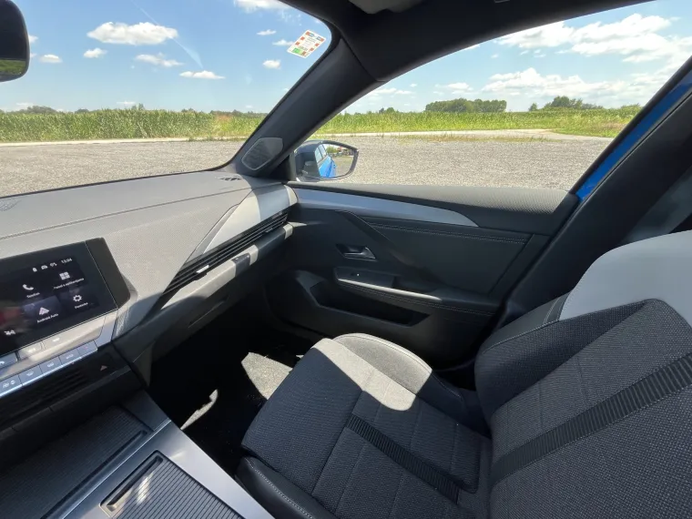 U dominaciji SUV-ova ovaj automobil ima ozbiljan argument: Jedan detalj izbija iz cipela