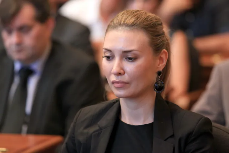 Bila je jedno od najpoznatijih TV lica, a onda je 'nestala': Kako danas izgleda Vanja Halilović?