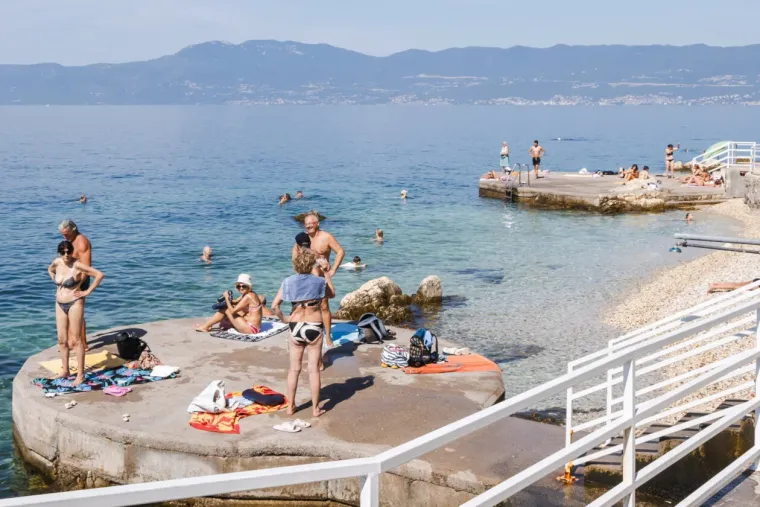Pogledajte kako se uživalo na plažama u Rijeci
