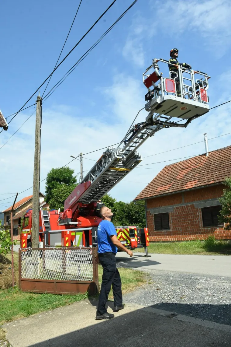 Nebo se potpuno zamračilo pa je krenuo kaos: Pogledajte kako dan nakon nevremena izgleda Mo&scaron;ćenica