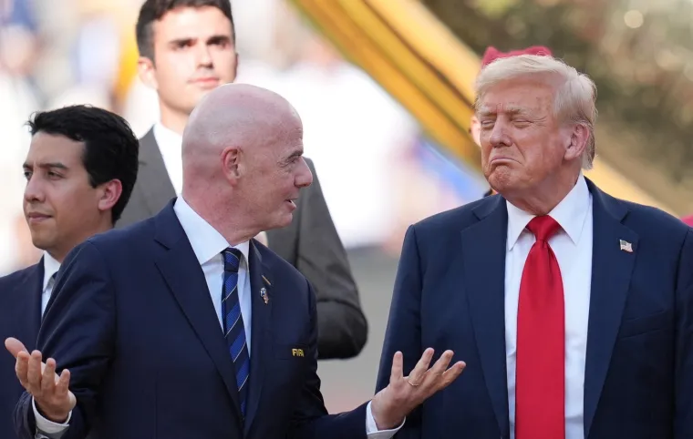 Kur&scaron;lus na pozornici zbog Trumpa: Igrači gledali u čudu, a Infantino ga nagradio vrijednim poklonom