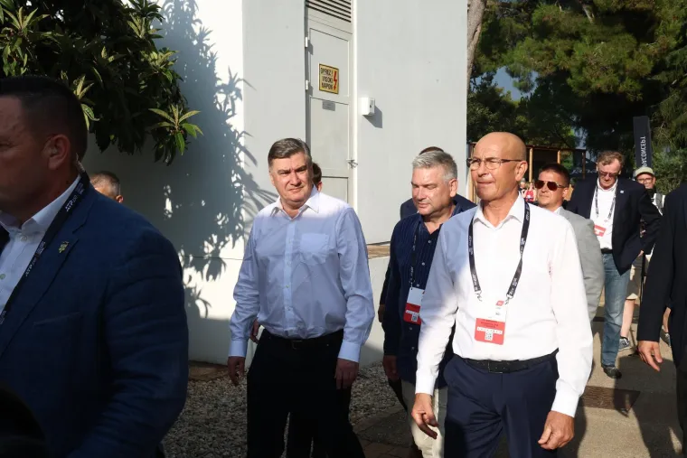Prekrasna SDP-ovka 'zapela' oku kamere u Umagu: Pogledajte tko je sve gledao finale