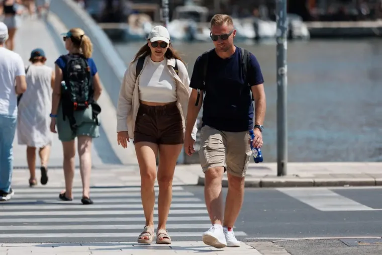 Nećete moći skinuti pogled: Zanosne ljepotice pretvorile Zadar u modnu pistu