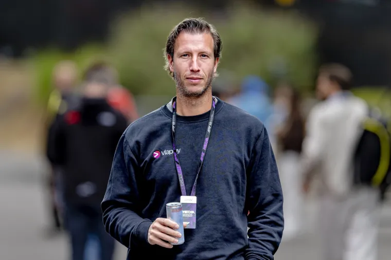 F1 bruji o finalu SP-a: Momci stigli u dresovima, Alonso već zna gdje će biti nakon utrke