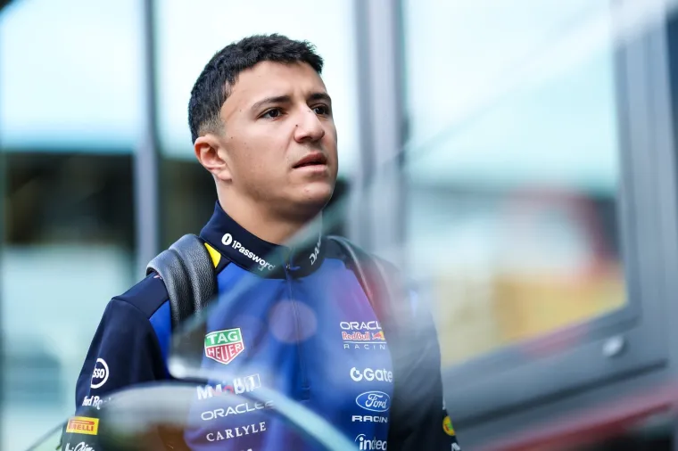 F1 bruji o finalu SP-a: Momci stigli u dresovima, Alonso već zna gdje će biti nakon utrke