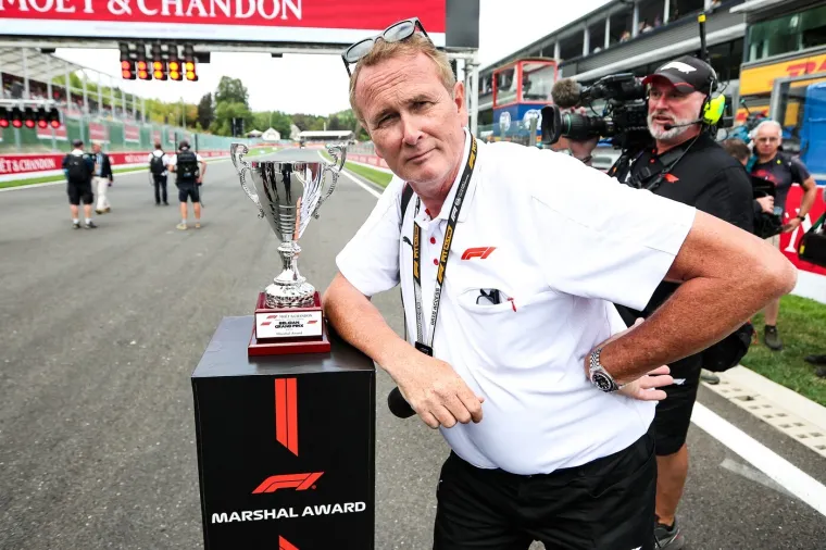 F1 bruji o finalu SP-a: Momci stigli u dresovima, Alonso već zna gdje će biti nakon utrke