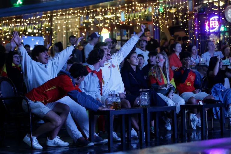 Niti ki&scaron;a nije pokvarila nogometni spektakl: Evo kako je Zagreb ispratio veliko finale