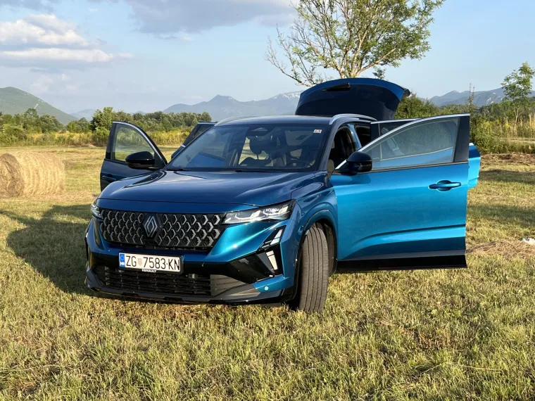 Ovaj obiteljski SUV privlači poglede, &scaron;tedi gorivo i vozi odlično &ndash; ali postoji kvaka