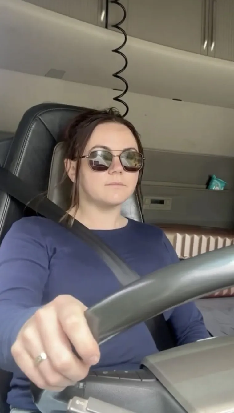 Kao curica htjela je biti smetlarica: Danas vozi kamione od 44 tone i zarađuje vrtoglave iznose