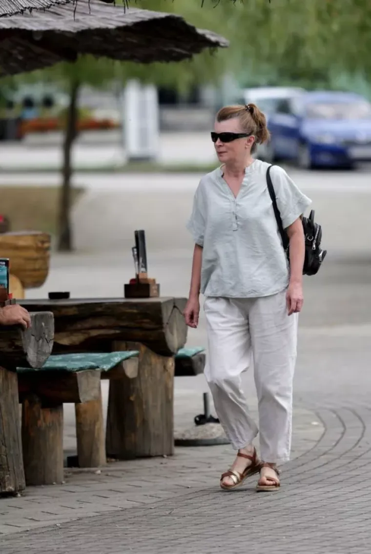 Tko je sve uživao uz Muru? Plavu&scaron;a u cvjetnoj haljini posebno je privukla pažnju prolaznika