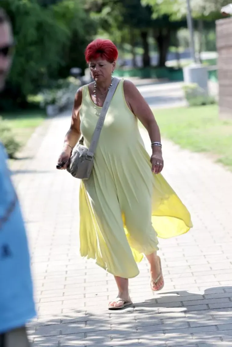 Tko je sve uživao uz Muru? Plavu&scaron;a u cvjetnoj haljini posebno je privukla pažnju prolaznika