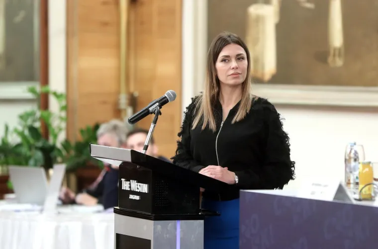 Povezivali je s Bilićem, a osvajala je ljepotom: Ovako se kroz godine mijenjala Mila Horvat