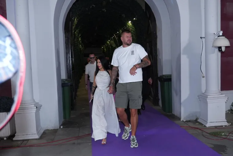Silikoni, tetovaže i ultra kratke haljine: Srpske starlete tulumarile na zavr&scaron;nom partyju Zadruge