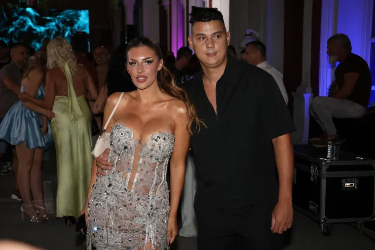 Silikoni, tetovaže i ultra kratke haljine: Srpske starlete tulumarile na zavr&scaron;nom partyju Zadruge