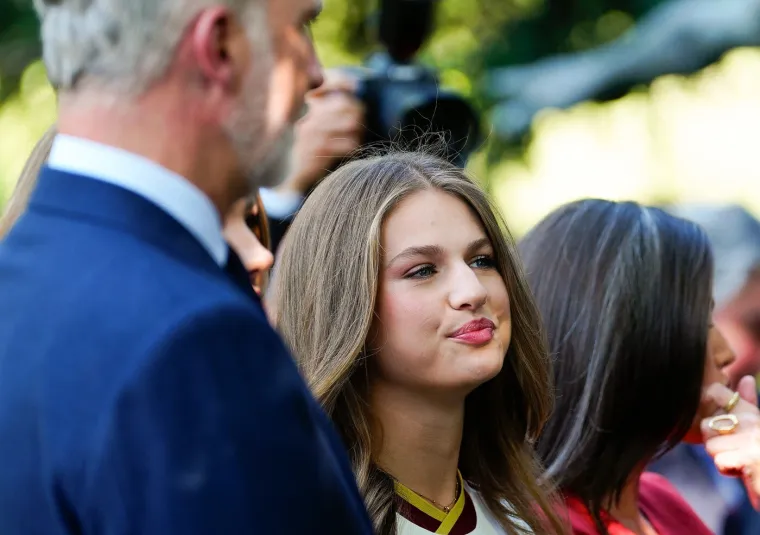 O dvije sestre pričaju milijuni! &Scaron;armom privukle pažnju: Bile su glavne među &Scaron;panjolcima