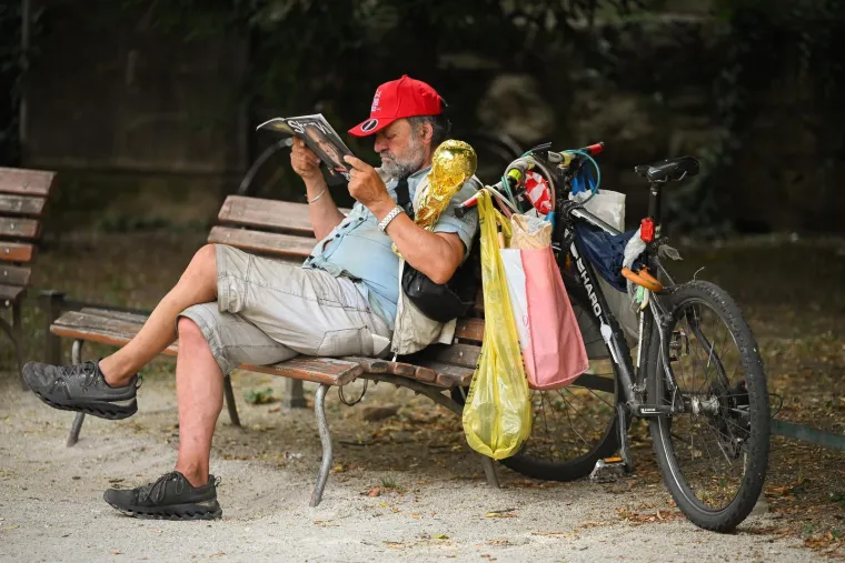 Olmo, jesi to ti? I &scaron;to radi&scaron; u Zagrebu? Pehar svjetskih prvaka neočekivano osvanuo u centru grada