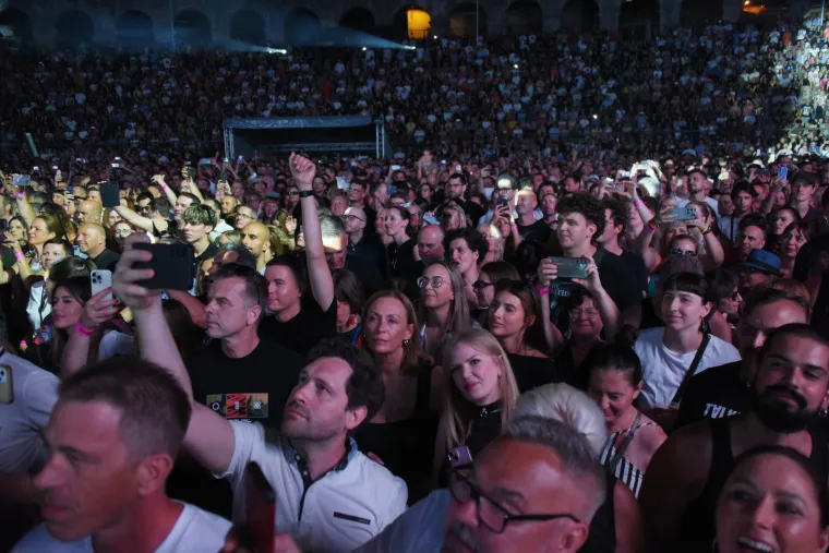 Moby pulsku Arenu doveo do ludila: Pogledajte prizore za pamćenje