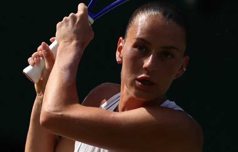 Plijeni svu pažnju na terenu, a odbija se rukovati s Ruskinjama: Tko je Marta Kostyuk?