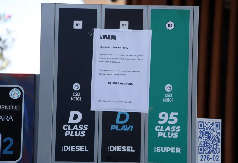 Neugodne obavijesti dočekale vozače na pumpama: 'Ograničeno točenje do daljnjega'