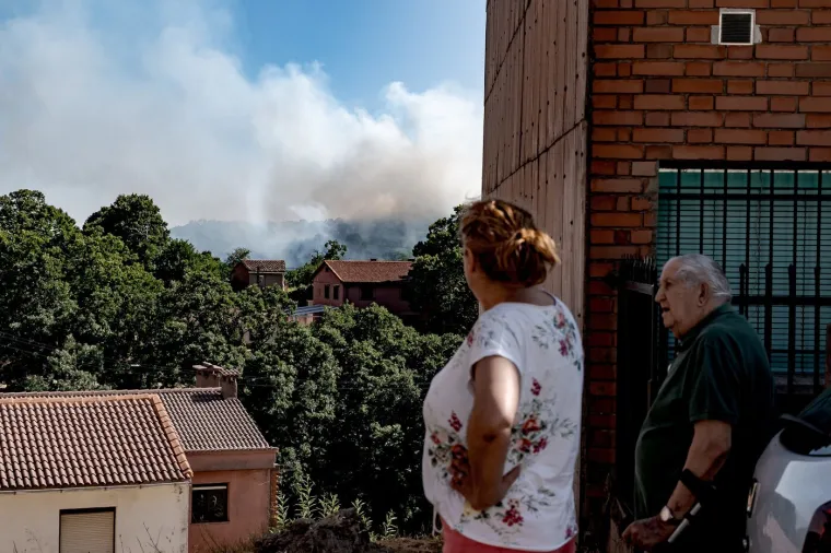 Tisuće bježe iz domova, vatra nemilosrdno bukti: 'Slijede komplicirani sati'