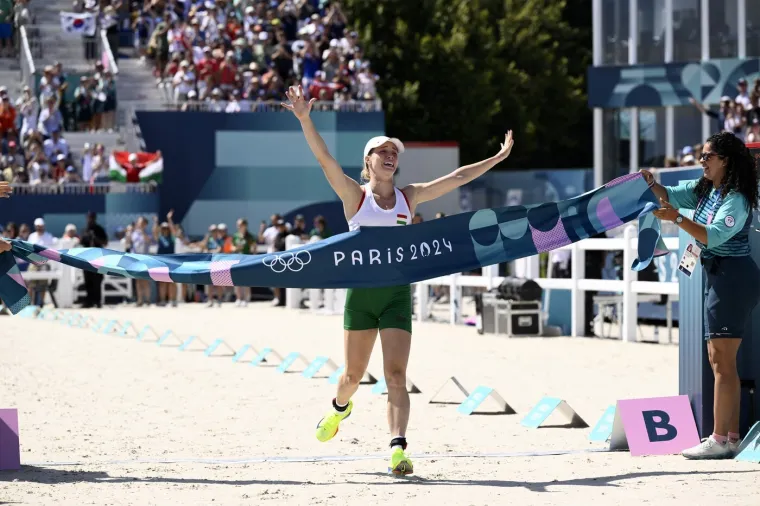 Norris je osvojio pole, ali svi su gledali nju: Prelijepa olimpijka ukrala pozornost u Mađarskoj