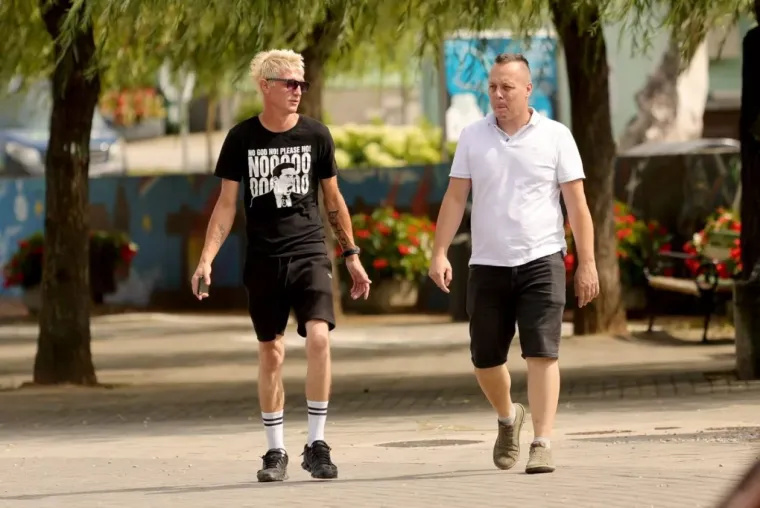 Sunčan dan izmamio je &scaron;etače, ali dama u žutom unijela je dodatnu dozu sjaja