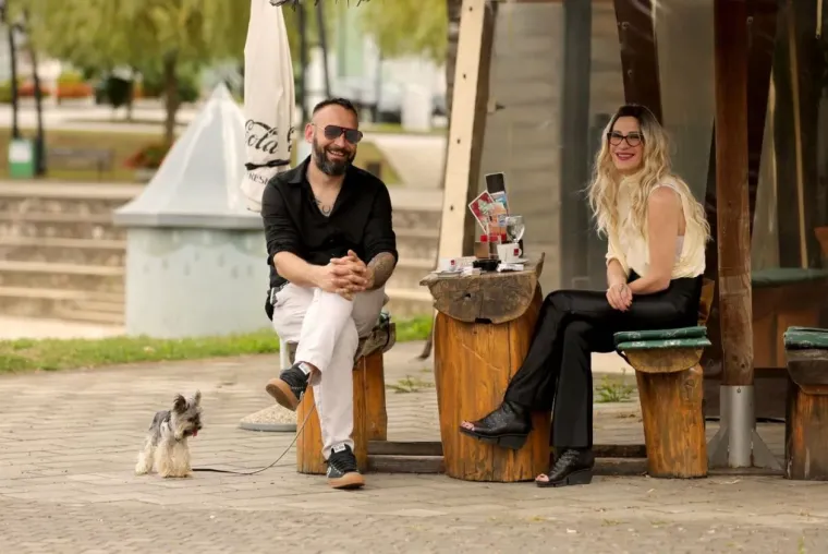 Sunčan dan izmamio je &scaron;etače, ali dama u žutom unijela je dodatnu dozu sjaja