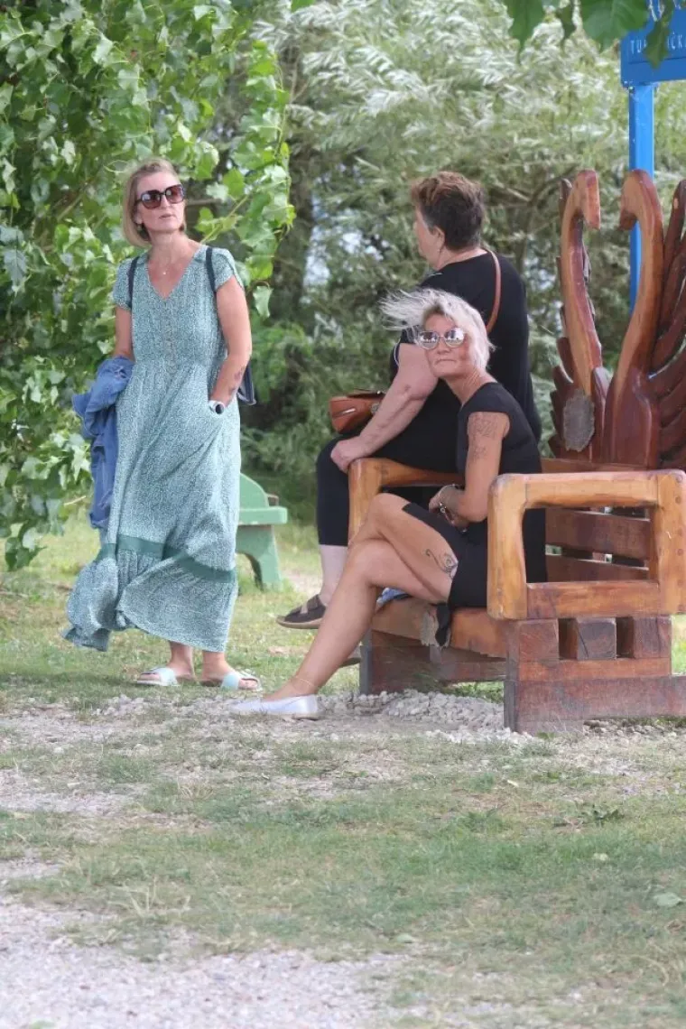 Svi su zastali zbog djevojke u točkicama, a njezin zarazni osmijeh osvojio je cijelu Marinu