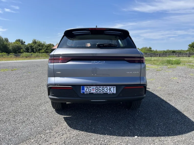Shvatili smo za&scaron;to Hrvati kupuju ovaj obiteljski SUV: Cijena mu je samo dodatni plus