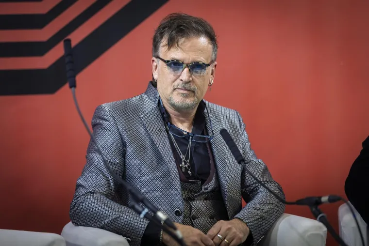 Napisao je legendarnu Cesaricu i obožavamo ga: Pogledajte kako se mijenjao Gibonni
