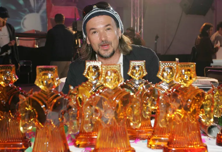 Napisao je legendarnu Cesaricu i obožavamo ga: Pogledajte kako se mijenjao Gibonni