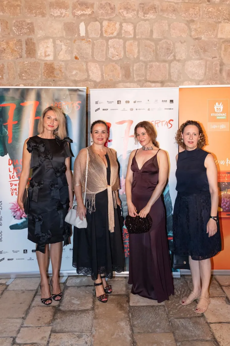 Dubrovnik okupio brojna poznata lica: Pogledajte tko je uživao u premijeri 'Richarda III'