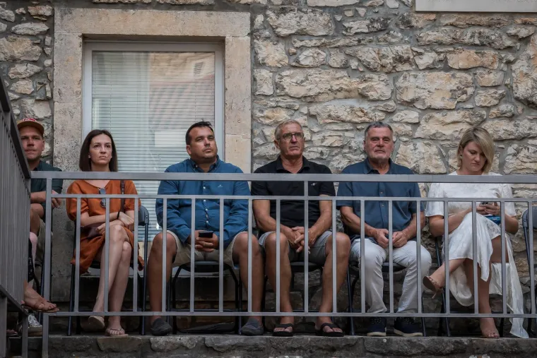 Ponosna supruga u prvom redu: Jelena Perčin nije skidala pogled s Ante Gele
