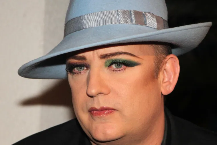Ekscentričnim imidžem i skandalima punio naslovnice: Boy George nastupio je i u Vodicama