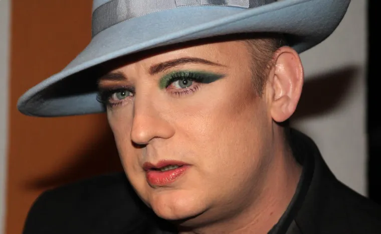 Ekscentričnim imidžem i skandalima punio naslovnice: Boy George nastupio je i u Vodicama