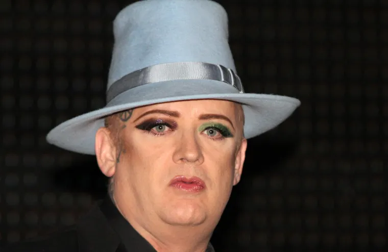 Ekscentričnim imidžem i skandalima punio naslovnice: Boy George nastupio je i u Vodicama