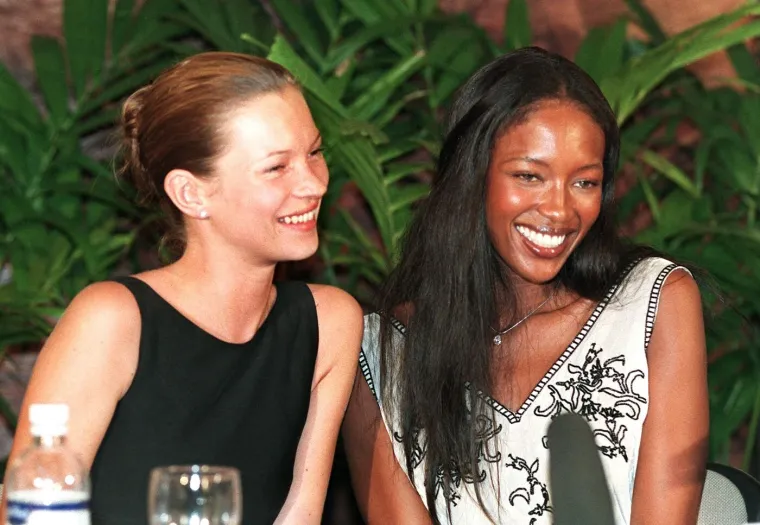Kokainski skandali i tulumi do zore: Ovako su izgledale 90-e Kate Moss i Naomi Campbell