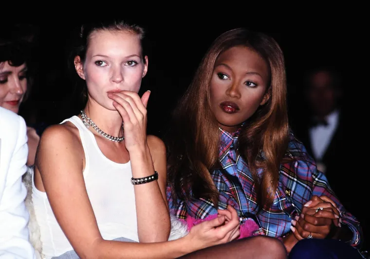 Kokainski skandali i tulumi do zore: Ovako su izgledale 90-e Kate Moss i Naomi Campbell