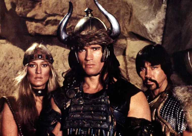 Oženio Kennedyjevku, prevario je sa slu&scaron;kinjom, pa skrivao sina: Ovo su svi Arnijevi skandali