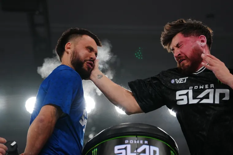 UFC stigao u Srbiju, a dočekale ih gusle: Vučić dobio pojas, no prvi su na rasporedu - &scaron;amari