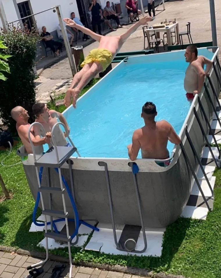 Ovako izgledaju prava balkanska prijateljstva: Pored njih apsolutno nikada nije dosadno