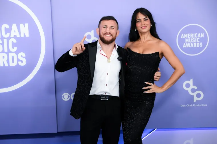 Ona je postala za&scaron;titno lice UFC-a: Borci je obožavaju, a fanovi ne skidaju pogled s nje