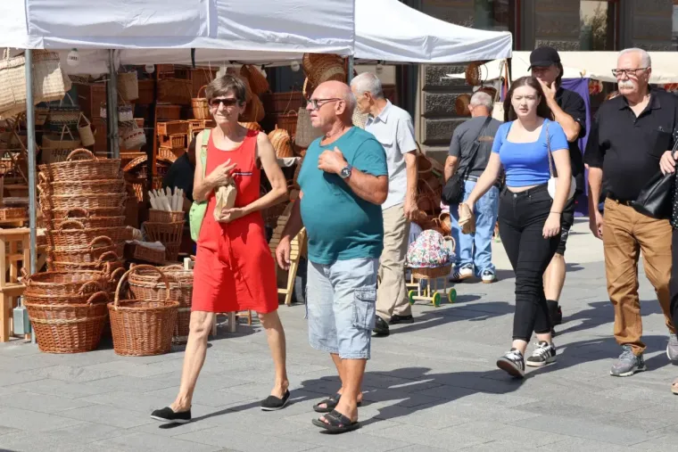 Sve su oči bile uprte u njih! Ove elegantne dame obilježile su drugi dan Porcijunkulova