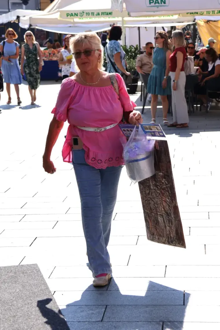 Sve su oči bile uprte u njih! Ove elegantne dame obilježile su drugi dan Porcijunkulova