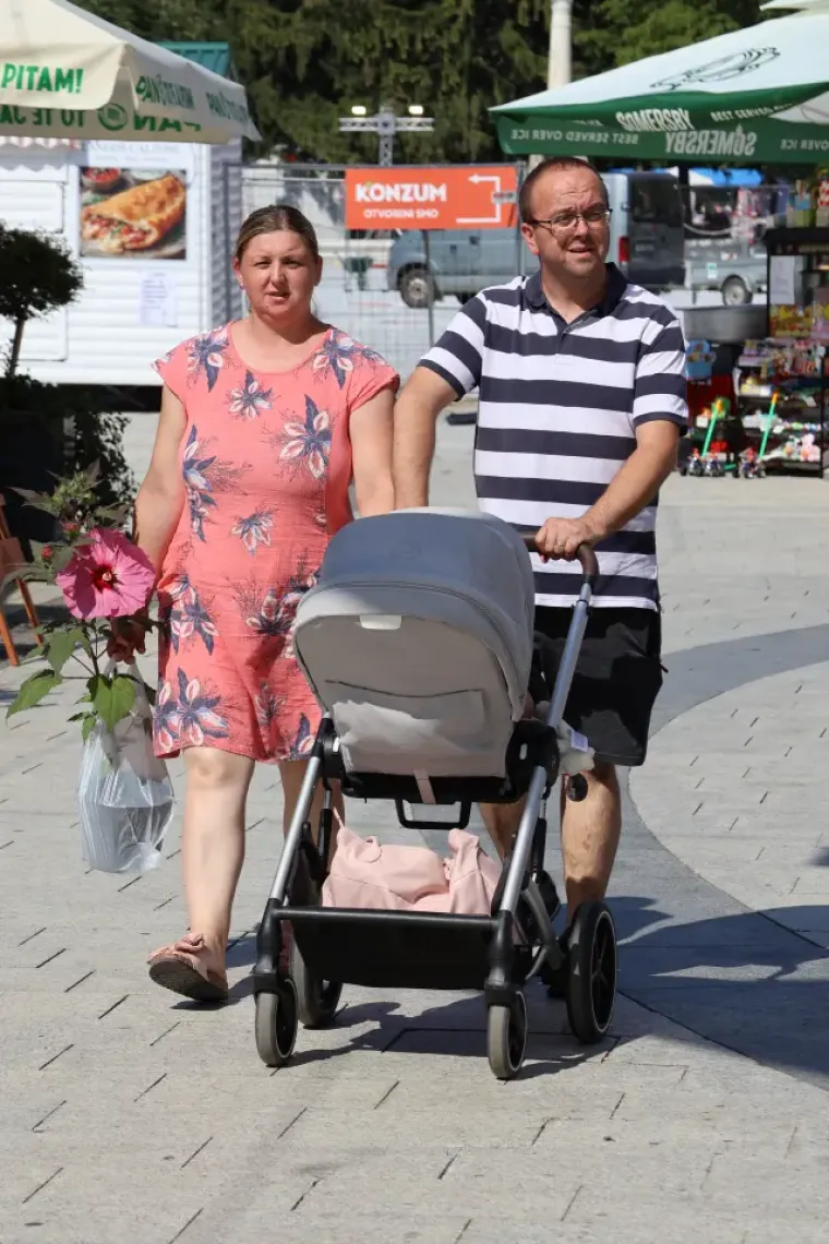 Sve su oči bile uprte u njih! Ove elegantne dame obilježile su drugi dan Porcijunkulova