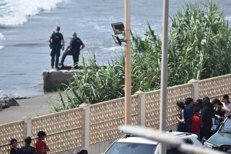 Drama na granici: Tisuće migranata masovno ulazi s mora, &scaron;ire se snimke