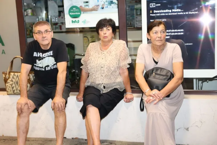 Najljep&scaron;a lica Porcijunkulova? Pogledajte tko je zablistao u prvim redovima Grdovićeva koncerta