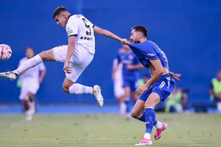 Maksimir je u 19. minuti zanijemio! Bad Blue Boysi ovom gestom dirnuli tisuće navijača