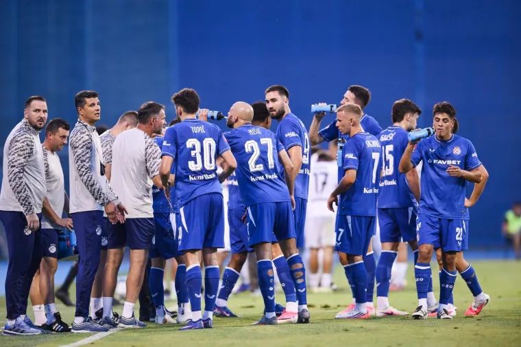 Maksimir je u 19. minuti zanijemio! Bad Blue Boysi ovom gestom dirnuli tisuće navijača