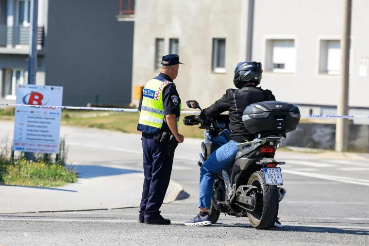 Ovo je kuća u kojoj su pronađena tijela oca i dvoje djece! Sveti Križ Začretje zavijen u crno